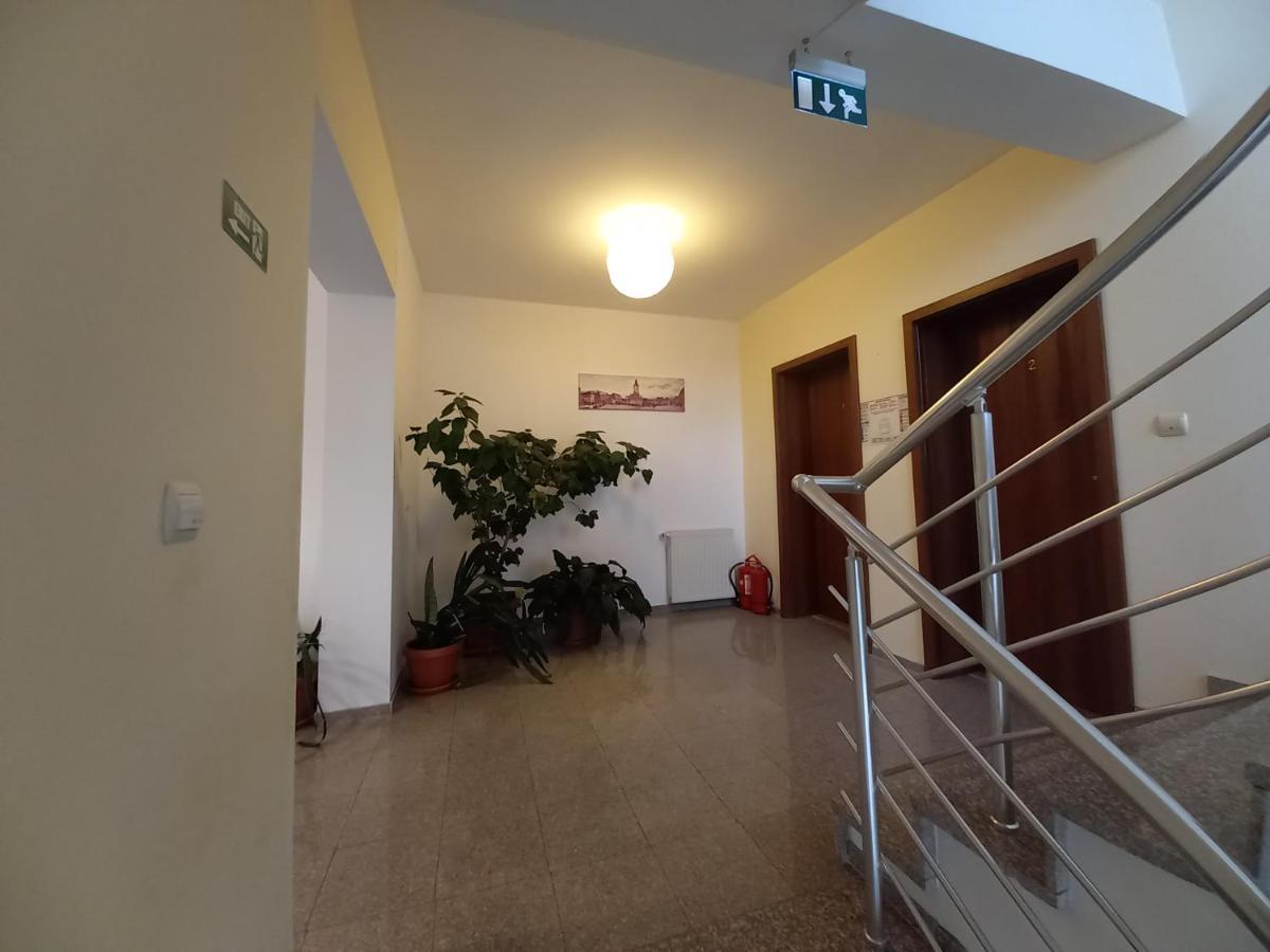 Pensiunea Riunione Braşov Exterior foto